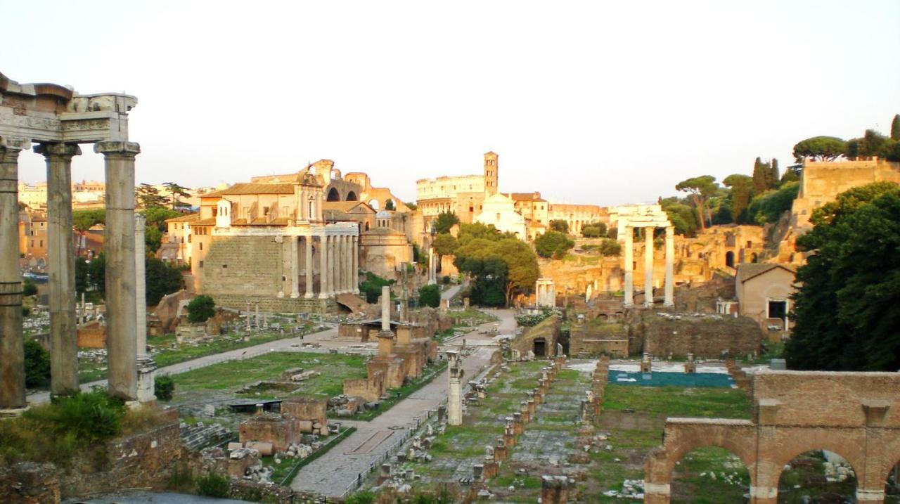 Roma Center Fori Imperiali Raffy'S Charming Suite Extérieur photo